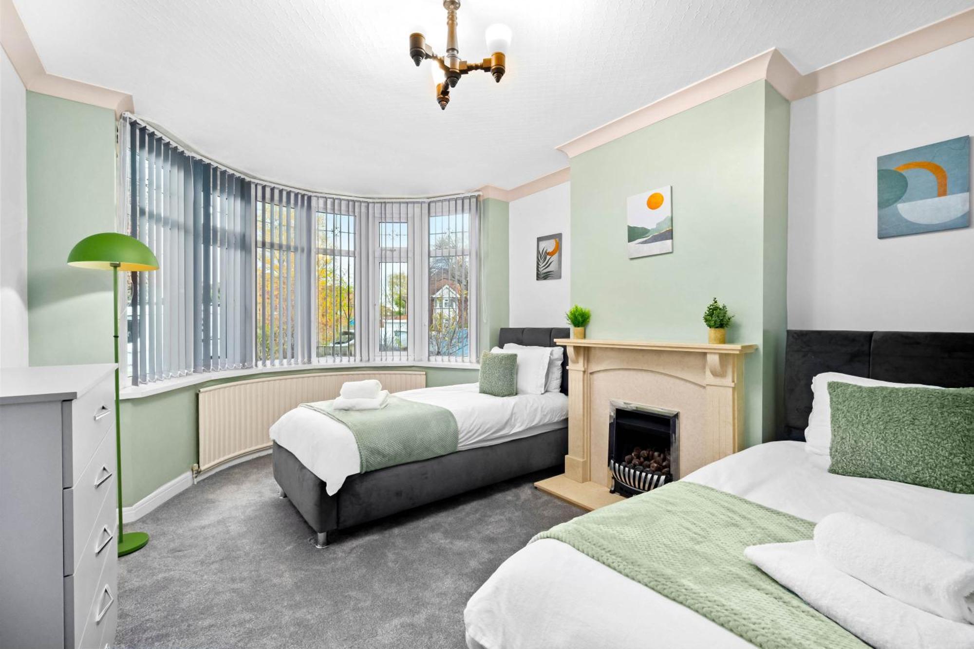 Modern 18 Guest Large Home In Solihull - Near Nec, Jlr, Hs2 And Bhx Birmingham Kültér fotó